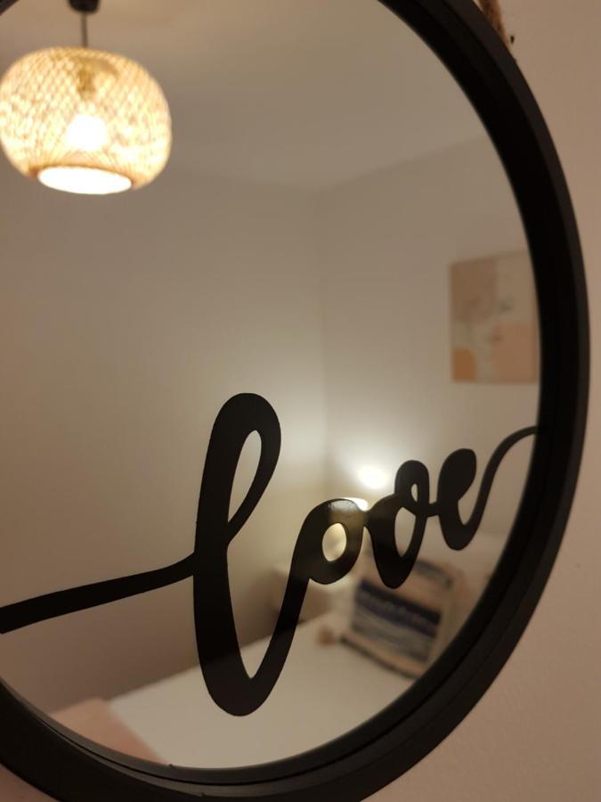 Charming Hideaway In The Heart Of Timisoara! Apartman Kültér fotó